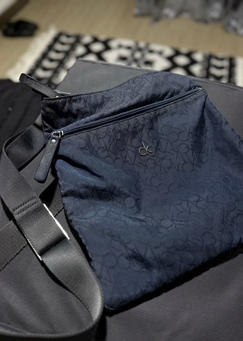 Calvin Klein Çapraz Askılı Çanta - Görsel 2