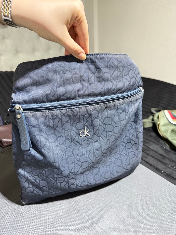 Calvin Klein Çapraz Askılı Çanta - Görsel 4