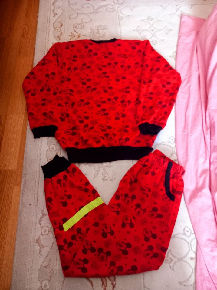 Mickey Mouse Pijama Takımı - Görsel 4