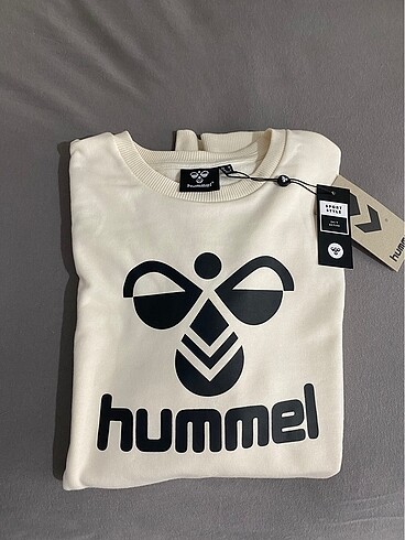 Hummel sweatshirt