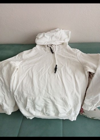 Kadın Beyaz Kapüşonlu Fermuarlı Sweatshirt - Görsel 4