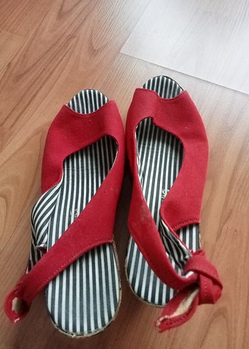 Kırmızı Kadın Dolgu Topuklu Ayakkabı - Görsel 3