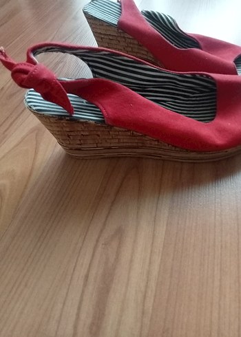 Kırmızı Kadın Dolgu Topuklu Ayakkabı - Görsel 2