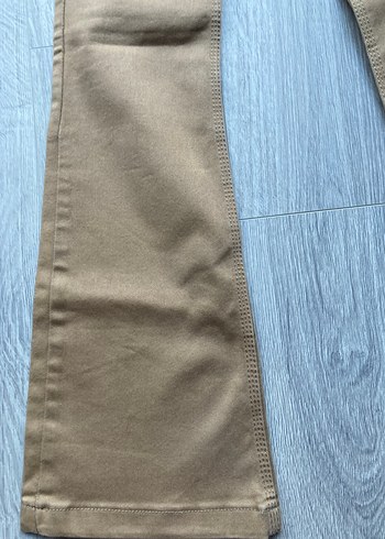 26 Beden Kadın Bej Normal Boy Denim Kemerli Pantolon