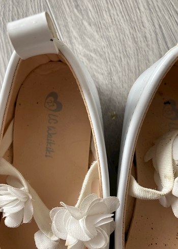 Kız Çocuk Beyaz Fırfırlı Babet Ayakkabı - Görsel 3