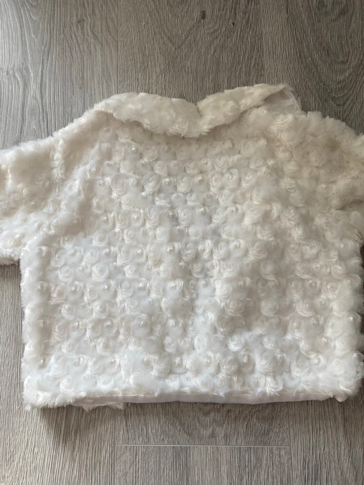 Kız Çocuk Beyaz Kürk Detaylı Bolero - Görsel 4