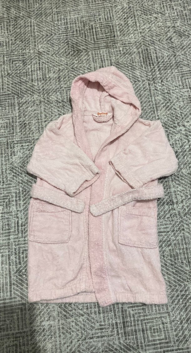 Kız Çocuk Kapüşonlu Pembe Bornoz - Görsel 2