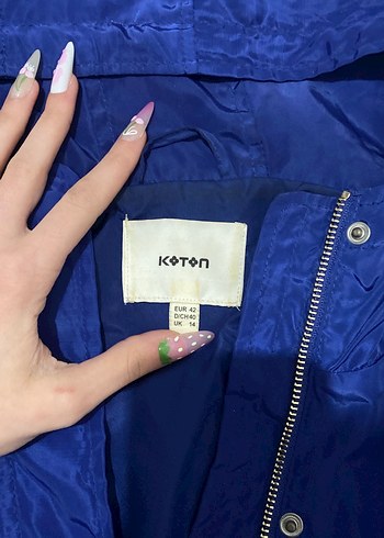 Parlak Mavi Kapüşonlu Rahat Kesim Ceket - Görsel 3