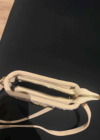 Bej Deri Miu Miu Nakışlı Çapraz Çanta - Görsel 4