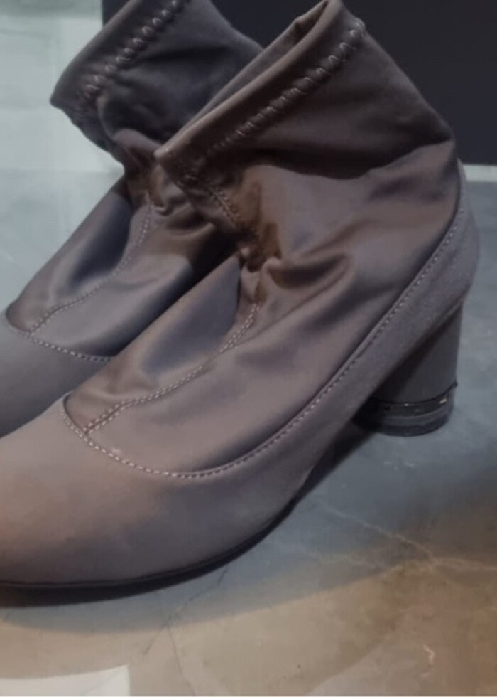 Gri topuklu bot - Görsel 4