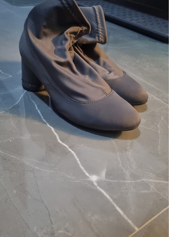 Gri topuklu bot - Görsel 3