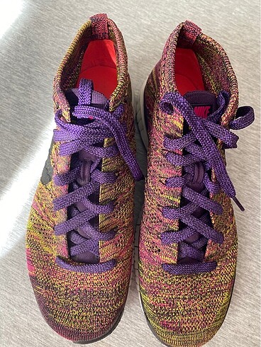 43 Beden Nike spor ayakkabı