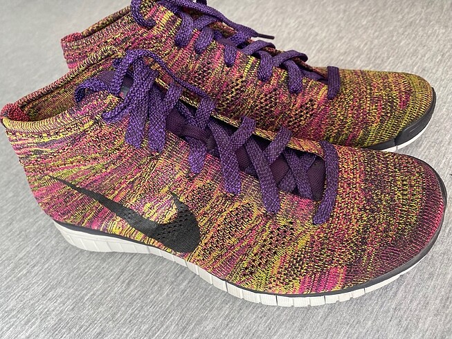 Nike spor ayakkabı
