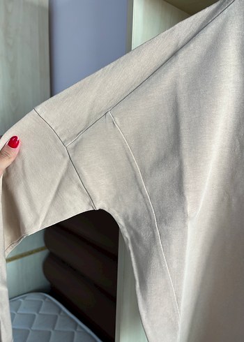 Nakışlı Düğmeli Bej Nakışlı Sweatshirt - Görsel 4