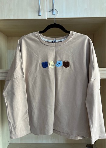Nakışlı Düğmeli Bej Nakışlı Sweatshirt