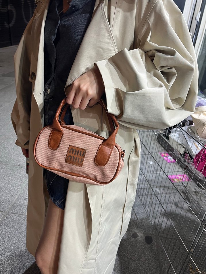 miu miu muadil çanta - Görsel 2