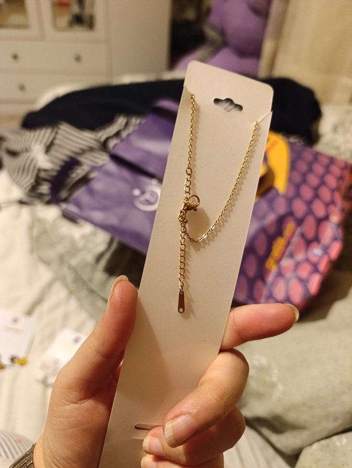 Altın Renkli Koyu Yeşil Uçlu Kolye - Görsel 4