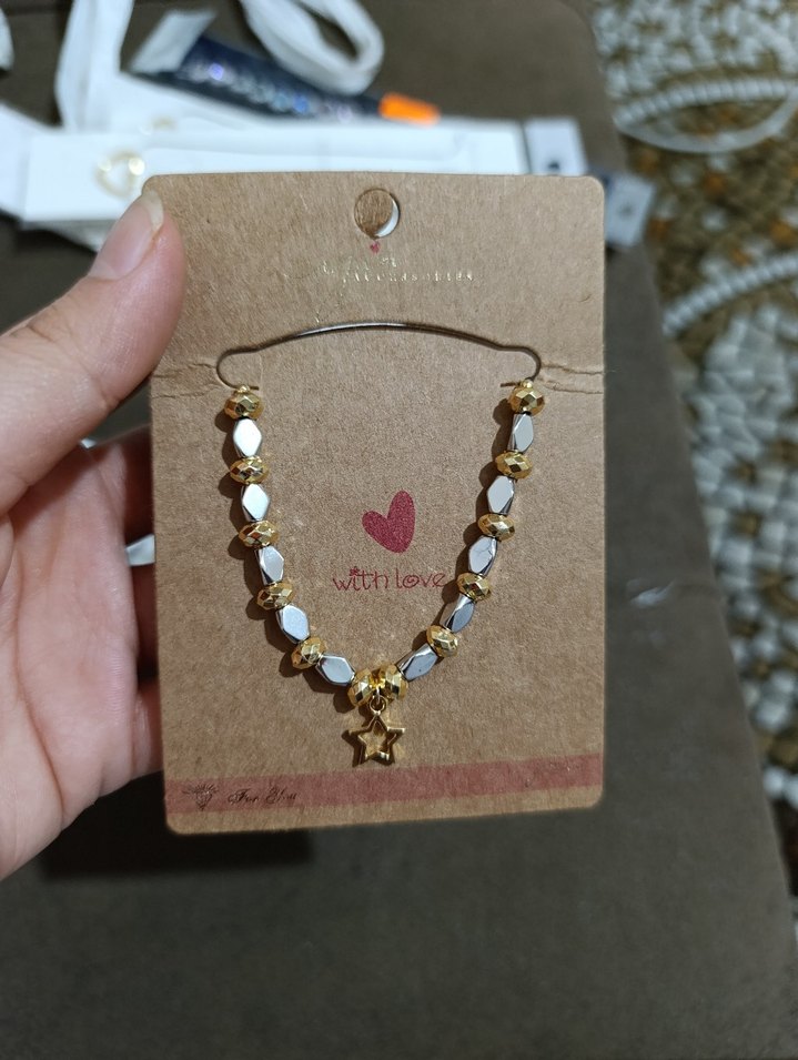 Altın Renkli Boncuklu Kadın Bileklik - Görsel 2