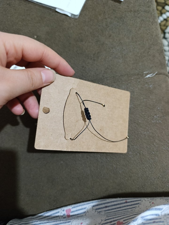 Altın Renkli Boncuklu Kadın Bileklik - Görsel 4