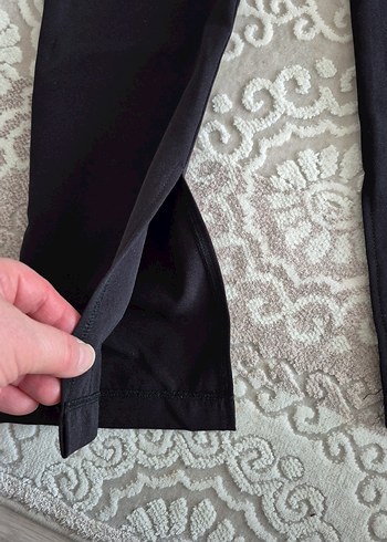 Siyah Regular Fit Midi Kumaş Pantolon - Görsel 3