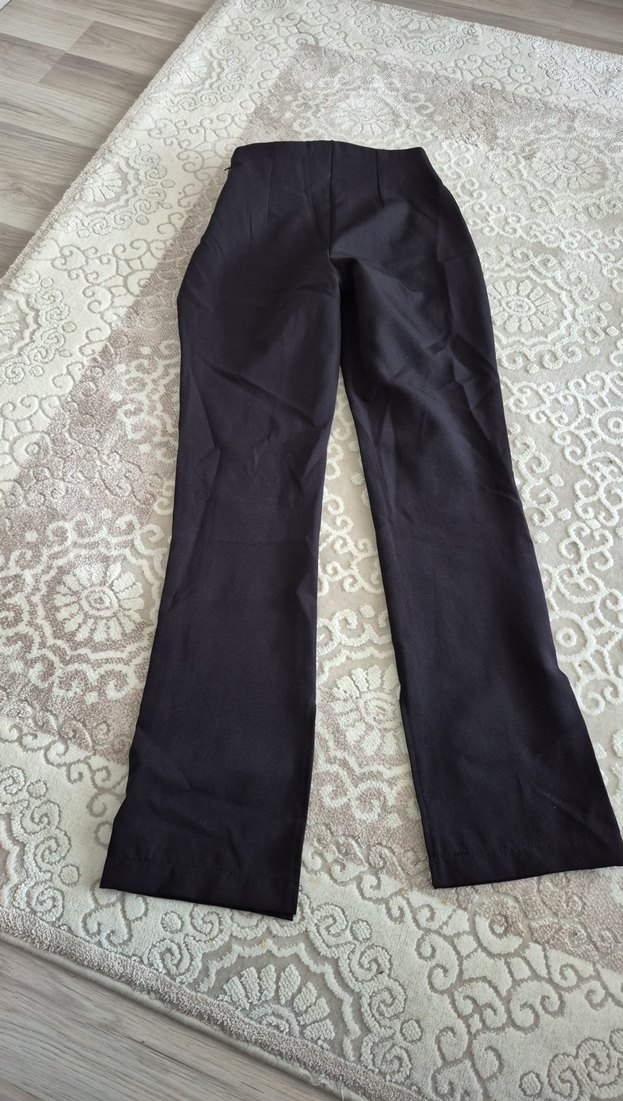 Siyah Regular Fit Midi Kumaş Pantolon - Görsel 2