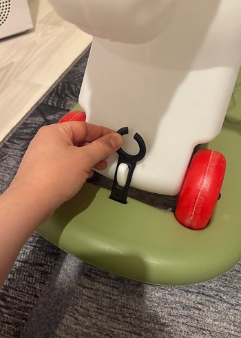 Yeşil beyaz kırmızı sallanan at - Görsel 3