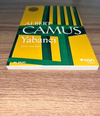  Beden Albert Camus / Yabancı