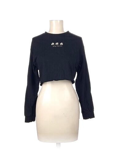 H&M T-shirt %70 İndirimli.