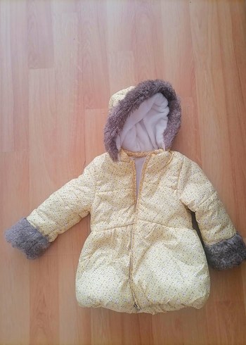 Kapüşonlu Sarı Kürklü Kız Çocuk Mont