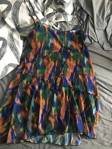 URBAN OUTFITTERS ELBISE