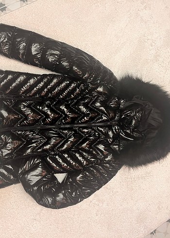 Siyah Parlak Kürklü Kadın Kışlık Mont - Görsel 2