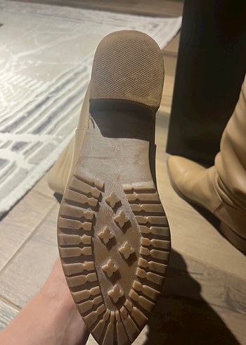 Bej Deri Dizüstü Kadın Çizme Blok Topuklu - Görsel 3