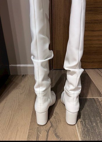Beyaz Dizüstü Çizme - Görsel 5
