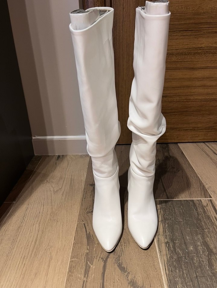 Beyaz Dizüstü Çizme - Görsel 3