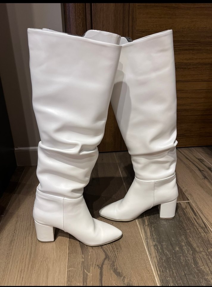 Beyaz Dizüstü Çizme - Görsel 2