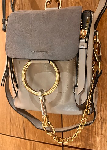 Zincir Detaylı Gri Süet Kadın Çanta - Görsel 4