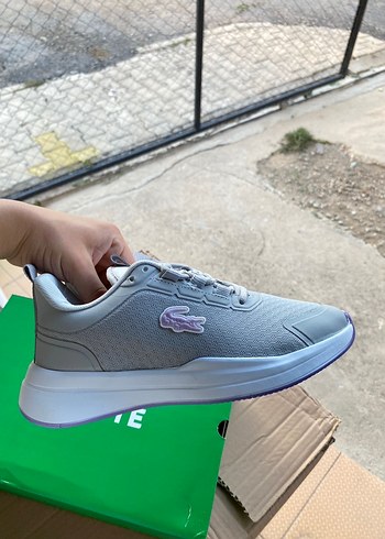 Lacoste Gri Bağcıklı Kadın Spor Ayakkabı - Görsel 3