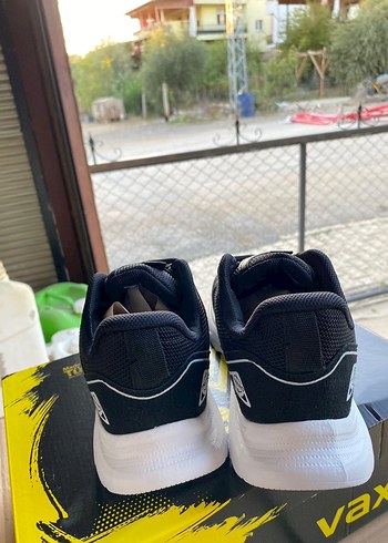 Spor ayakkabı - Görsel 3