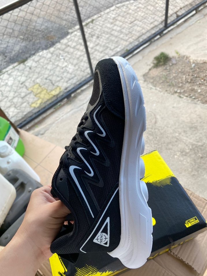 Spor ayakkabı - Görsel 4