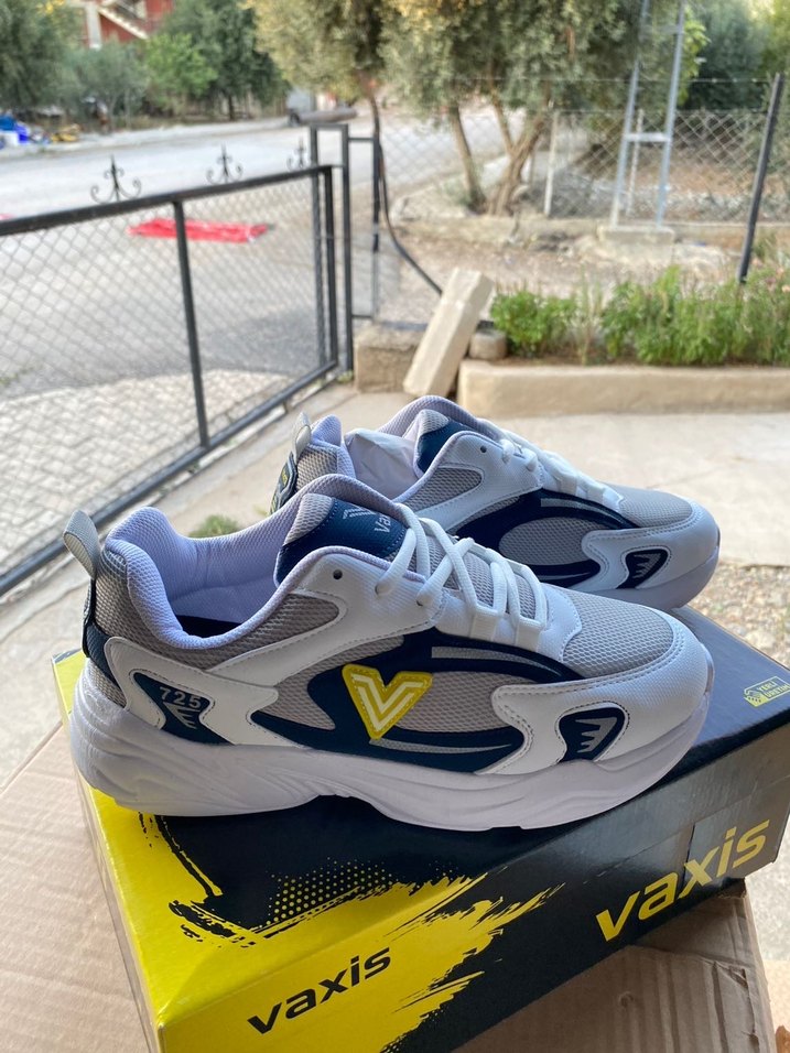 Beyaz Spor Ayakkabı Velcro Detaylı - Görsel 5