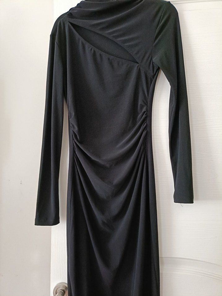 Uzun Kollu Siyah Drapeli Yüksek Yakalı Bluz - Görsel 2