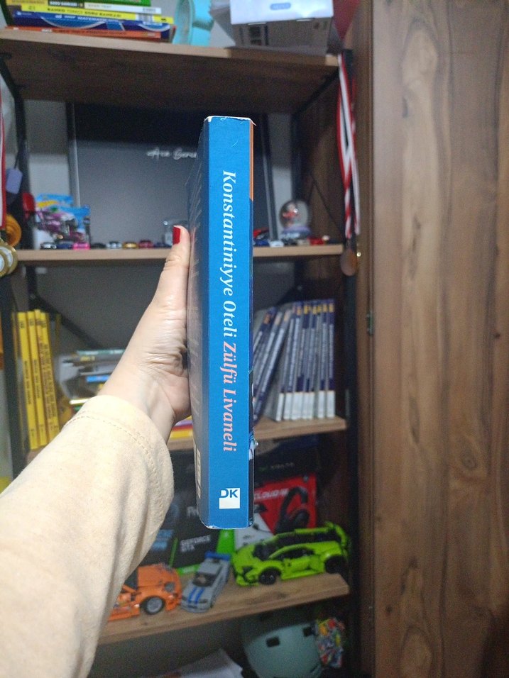 konstantiniyye oteli zülfü livaneli - Görsel 2