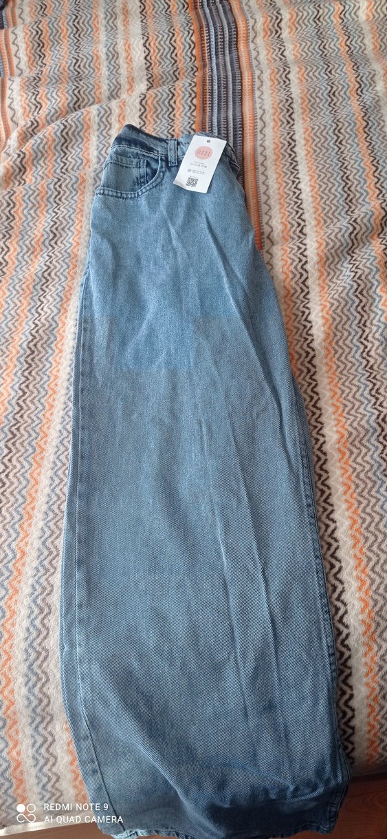 Gri ve Mavi Mini Bol Kesim Kadın Kot Pantolon - Görsel 2