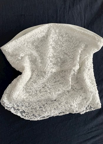 Dantel Detaylı Beyaz Straplez Büstiyer - Görsel 3