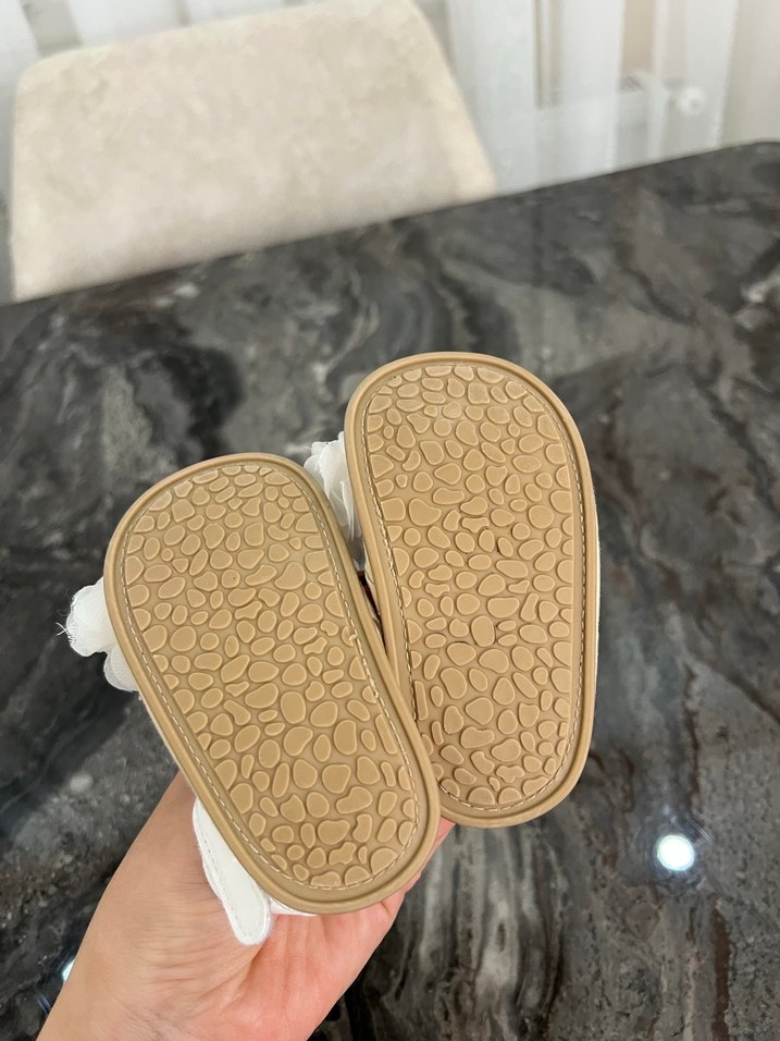 Kız Çocuk Beyaz Fırfırlı Sandalet - Görsel 3