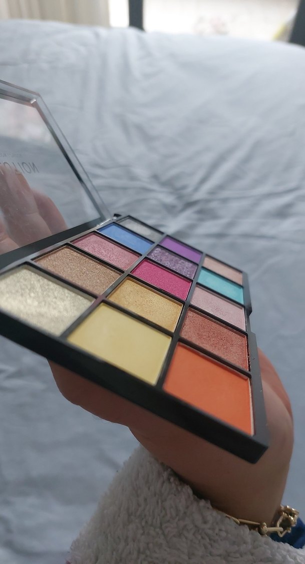 Çok Renkli Revolution Göz Farı Paleti - Görsel 3