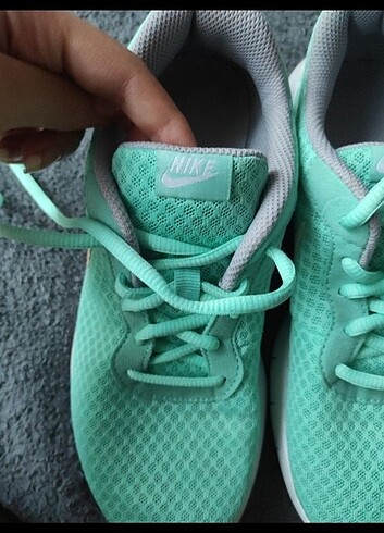 38,5 Beden Orijinal nike tanjun