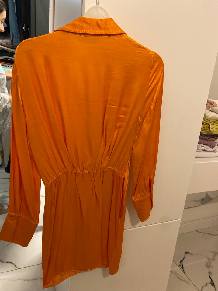 Turuncu V Yaka Drapeli Mini Elbise - Görsel 3