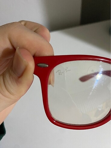  Beden kırmızı Renk rayban kırmızı gözlük