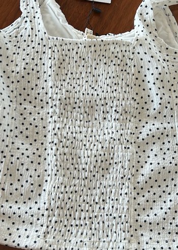 Beyaz Puantiyeli Düğmeli Mini Bluz - Görsel 4